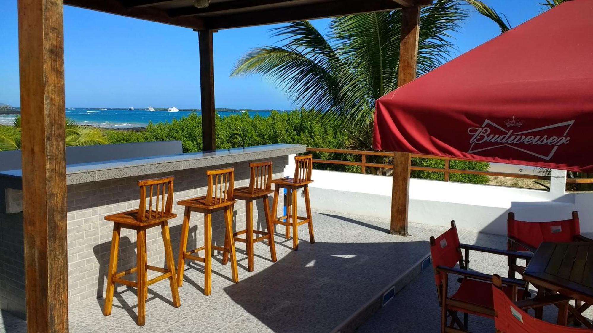 Drake 2* Puerto Villamil